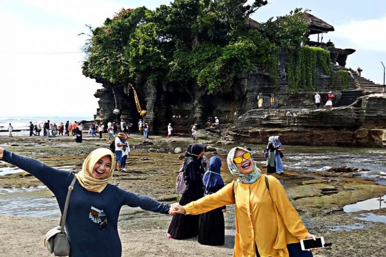 tanah lot bali